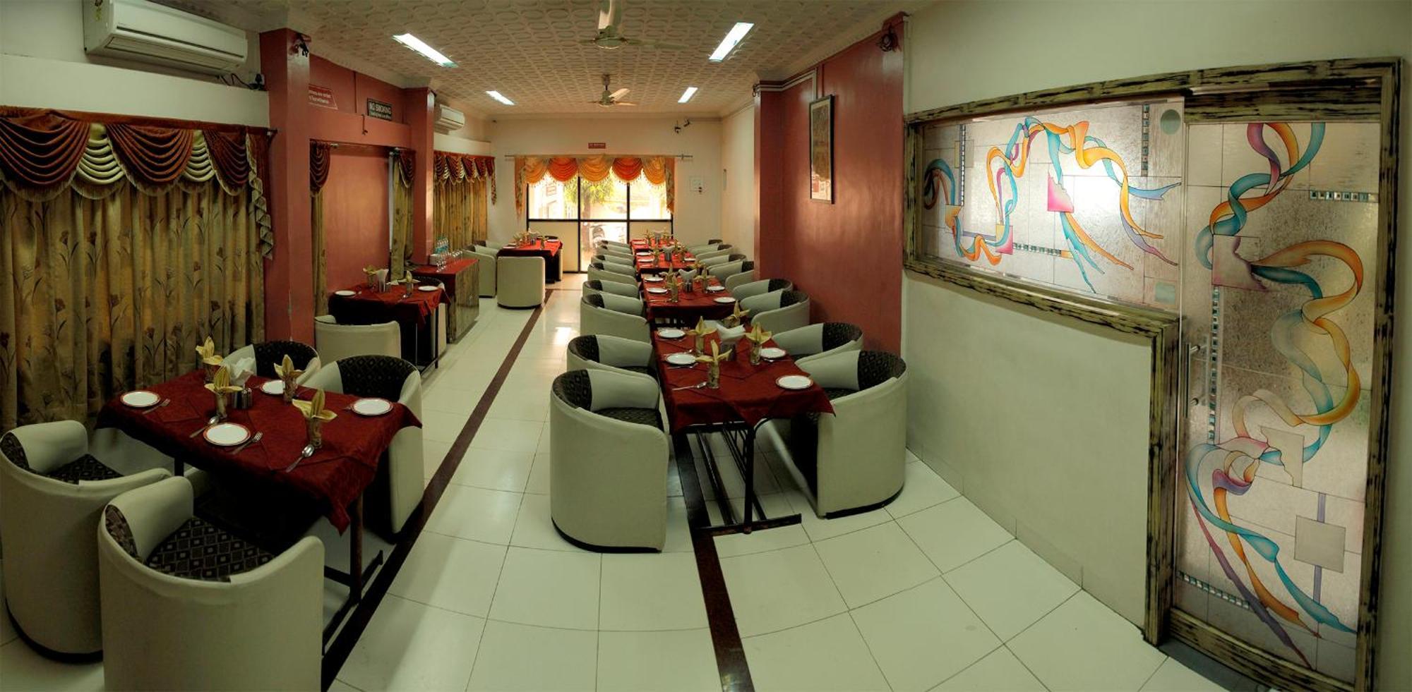 Hotel Panchavati Aurangábád Kültér fotó